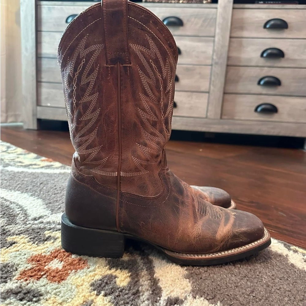 Shyanne Distressed Brown Western Boots